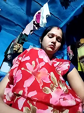Snapshot of Jooli_xx chatting on 04/28/26, 03:27 Jooli xx online show from 04/28/26, 03:27