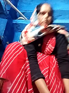 Jooli xx online show from 11/25/25, 12:44