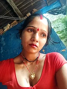 Snapshot of Jooli_xx chatting on 09/13/25, 03:28 Jooli xx online show from 09/13/25, 03:28
