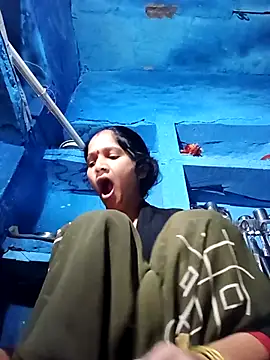 Jooli xx online show from 11/29/25, 01:06