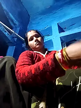 Jooli xx online show from 12/03/25, 12:15