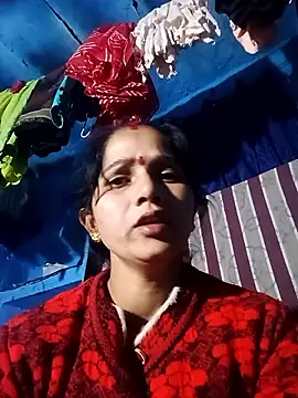 Jooli xx online show from 01/12/26, 04:25