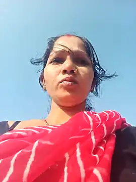 Snapshot of Jooli_xx chatting on 10/07/25, 02:56 Jooli xx online show from 10/07/25, 02:56