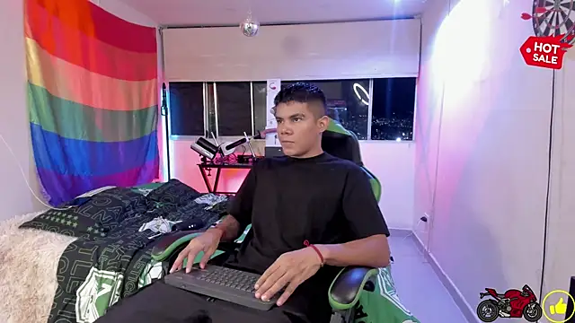 Snapshot of Jack_castell chatting on 11/23/25, 11:37 Jack castell online show from 11/23/25, 11:37