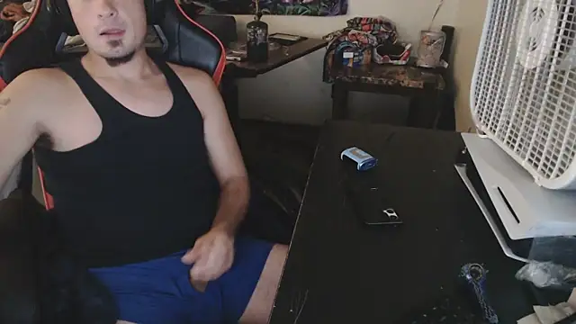 YoBlezz online show from 09/23/25, 07:04