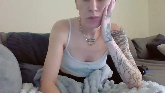 Snapshot of liltiddygoffwaifu chatting on 11/20/25, 05:41 liltiddygoffwaifu online show from 11/20/25, 05:41