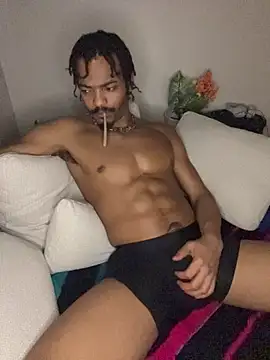 TRILLAHUNG online show from 02/01/26, 07:17