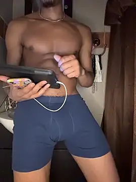 TRILLAHUNG online show from 10/30/25, 03:16