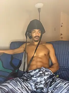 TRILLAHUNG online show from 01/14/26, 09:40