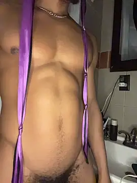 TRILLAHUNG online show from 12/03/25, 04:57