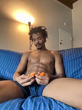 TRILLAHUNG online show from 01/08/26, 06:58