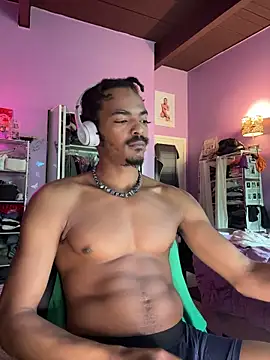 TRILLAHUNG online show from 04/20/26, 04:19