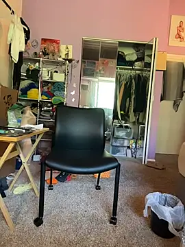 TRILLAHUNG online show from 06/03/26, 03:17