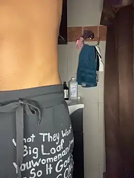 TRILLAHUNG online show from 11/06/25, 09:24