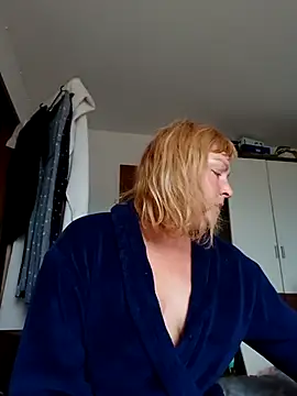 LiluLiluLilu online show from 04/14/26, 07:24