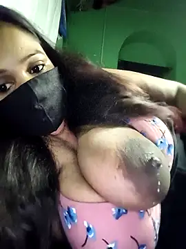 V-hot-swiet online show from 10/10/25, 12:00