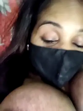 V-hot-swiet online show from 09/26/25, 12:28