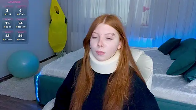 Snapshot of Adell__Shine chatting on 09/30/25, 11:16 Adell Shine online show from 09/30/25, 11:16