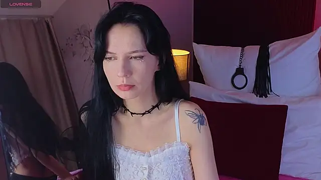 Alisssseee online show from 11/13/25, 09:35