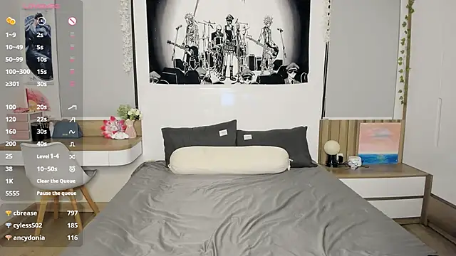 Snapshot of gabby_little chatting on 01/31/26, 07:12 gabby little online show from 01/31/26, 07:12