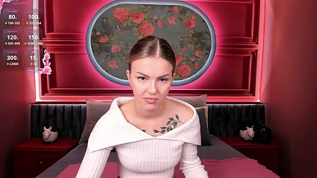 Snapshot of NaomiSol chatting on 10/03/25, 07:37 NaomiSol online show from 10/03/25, 07:37
