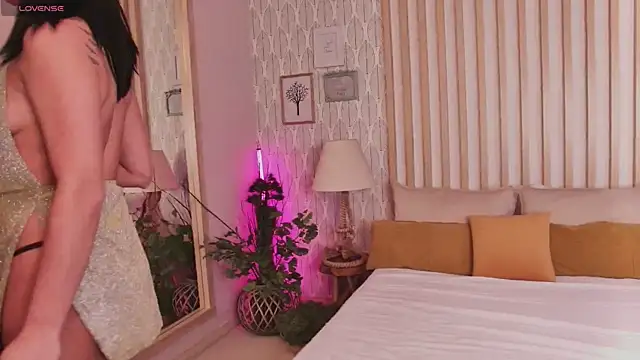 SandraSilver online show from 10/22/25, 06:07