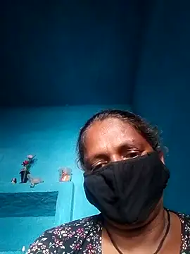 Snapshot of Ishwariya_Hatwal chatting on 09/11/25, 06:13 Ishwariya Hatwal online show from 09/11/25, 06:13