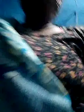 Snapshot of Ishwariya_Hatwal chatting on 10/09/25, 02:39 Ishwariya Hatwal online show from 10/09/25, 02:39
