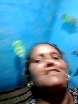 Snapshot of Ishwariya_Hatwal chatting on 09/18/25, 02:58 Ishwariya Hatwal online show from 09/18/25, 02:58