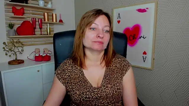 angelaSamt online show from 05/04/26, 05:44