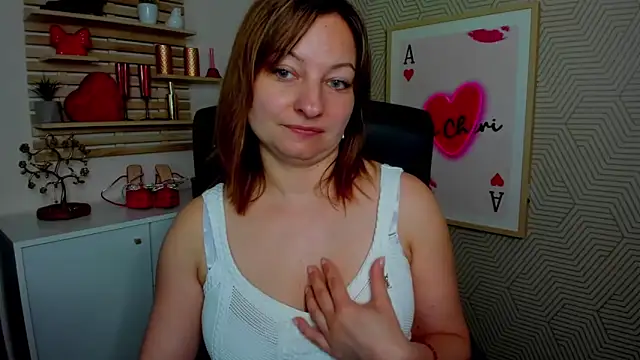 angelaSamt online show from 05/05/26, 05:32