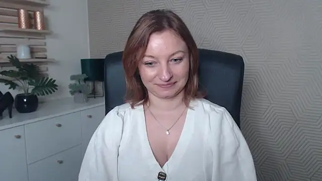 angelaSamt online show from 11/07/25, 06:51