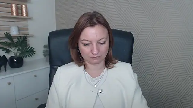 angelaSamt online show from 11/05/25, 06:38