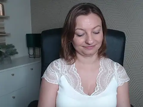 angelaSamt online show from 10/29/25, 06:45