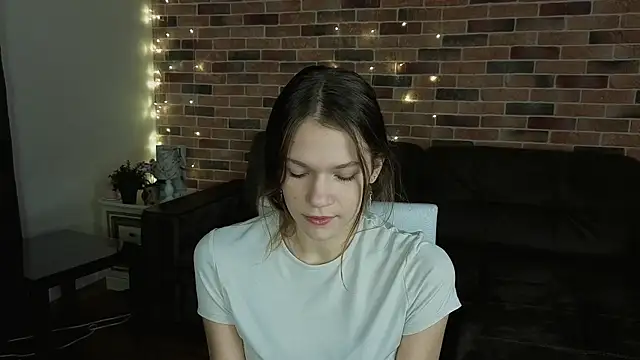 VelvetRisque online show from 01/12/26, 06:31