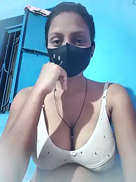 posewith online show from 09/08/25, 08:08