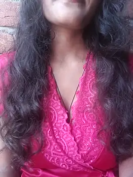 posewith online show from 09/15/25, 08:26