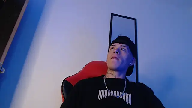 Anhonymus  online show from 09/10/25, 04:22