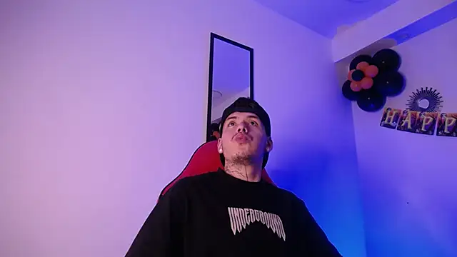 Anhonymus  online show from 10/11/25, 03:40