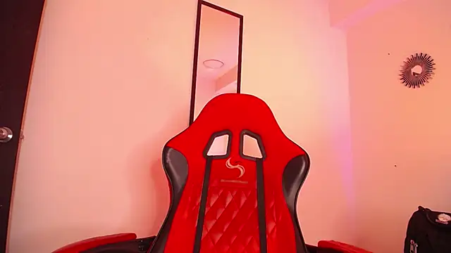 Anhonymus  online show from 12/02/25, 03:41