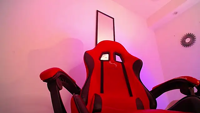 Anhonymus  online show from 12/14/25, 03:57