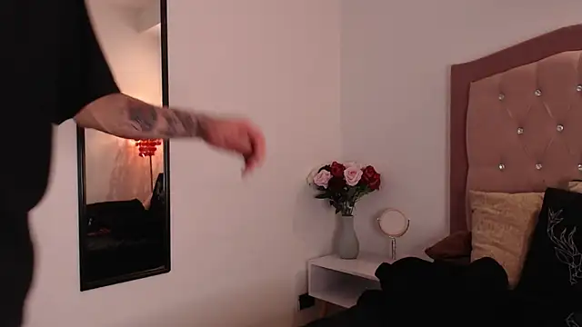 Anhonymus  online show from 11/14/25, 08:56