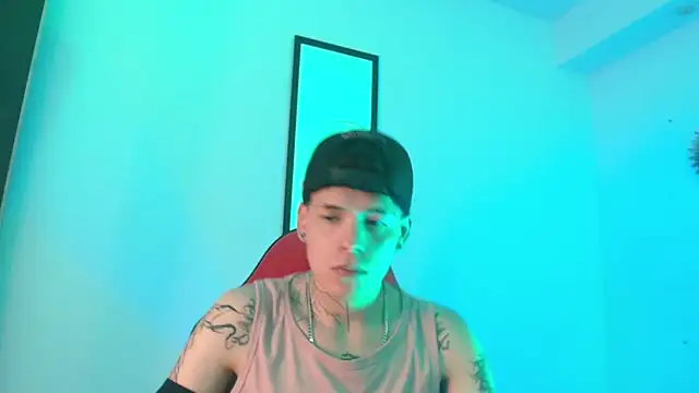 Anhonymus  online show from 09/19/25, 03:54