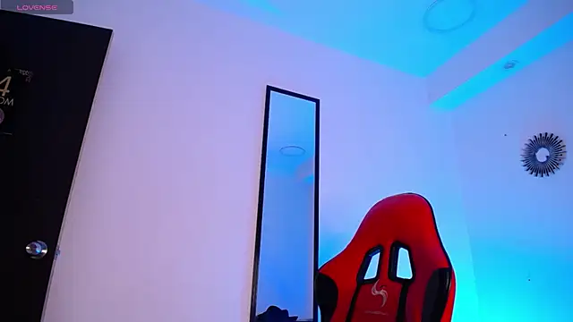 Anhonymus  online show from 11/13/25, 03:43