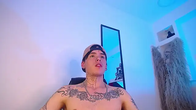 Anhonymus  online show from 11/11/25, 03:51