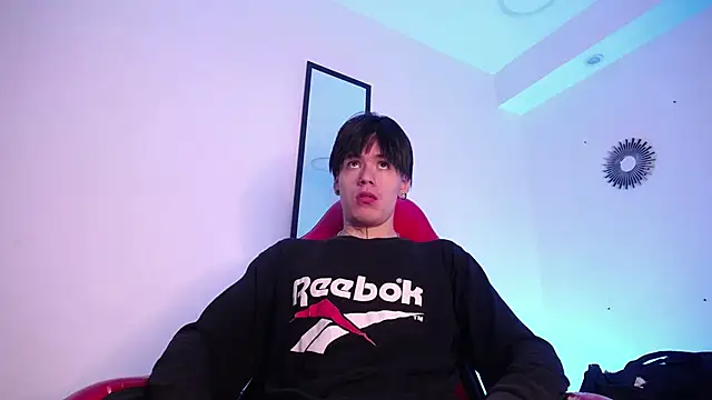 Anhonymus  online show from 11/09/25, 03:43