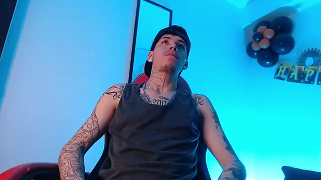 Anhonymus  online show from 10/09/25, 04:02