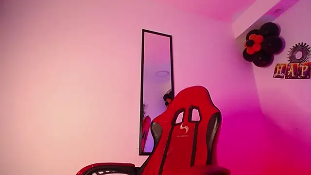 Anhonymus  online show from 10/16/25, 03:48