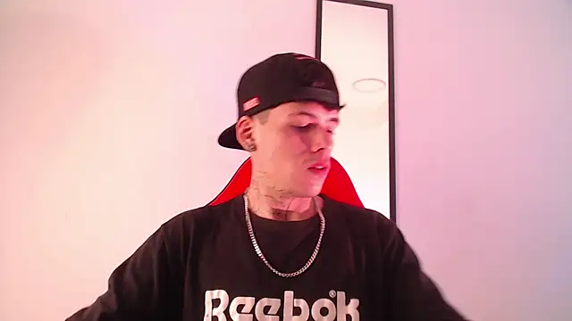 Anhonymus  online show from 09/24/25, 01:28