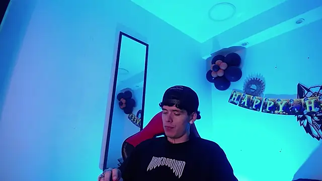 Anhonymus  online show from 10/20/25, 03:52